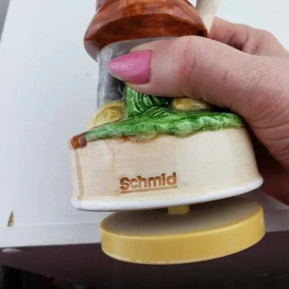 Schmid Disney Doc Seven Dwarfs Musical Hand Painted Figurine - Picture 5 of 5